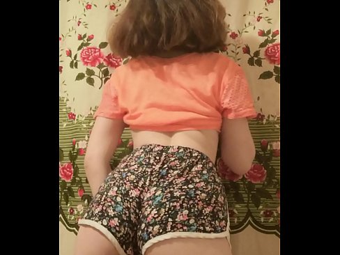 ❤️ Gadis muda seksi menanggalkan celana pendeknya di depan kamera ️ Sex di id.vegasservice.ru